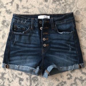 NWOT Kan Can Button Shorts - Size Small